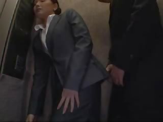 Officelady elläp tanamak and fucked in elevator